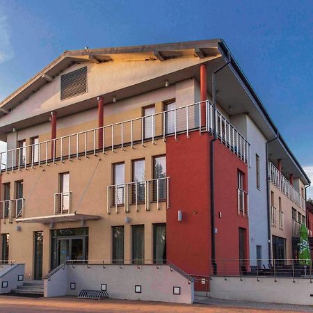 Centrum Wypoczynkowo-Konferencyjne Solaris Łazy 外观 照片